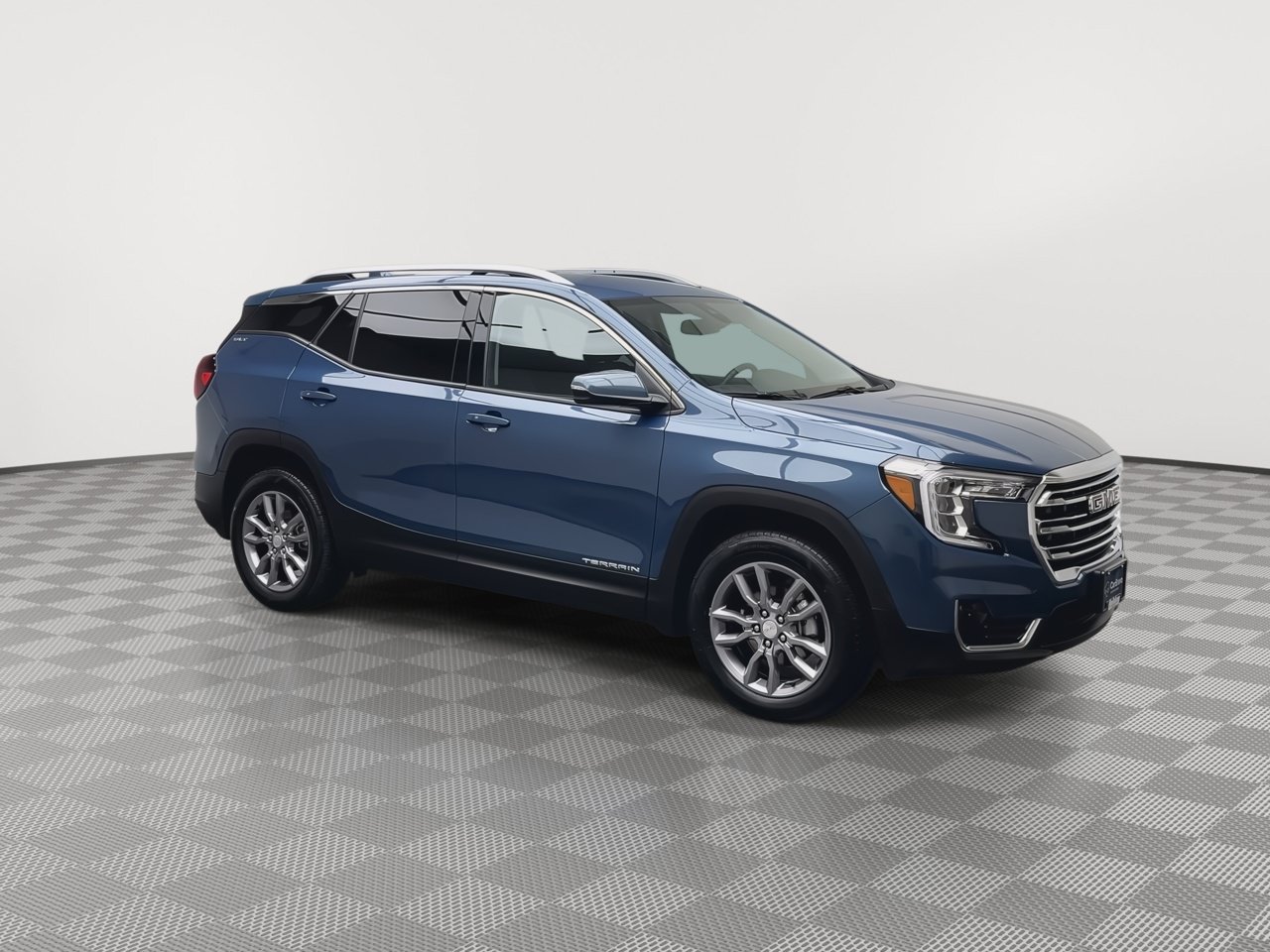 Certified 2024 GMC Terrain SLT AWD/4WD image 42