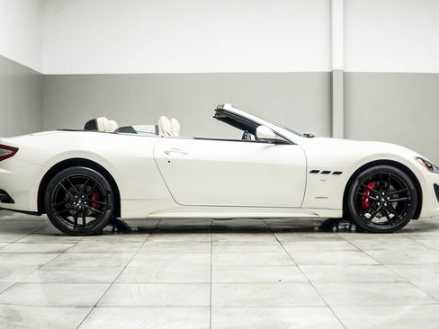 Used 2017 Maserati GranTurismo Sport image 7