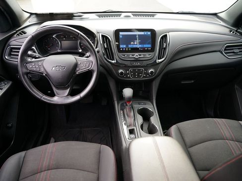 Certified 2022 Chevrolet Equinox RS w/ Infotainment Package image 25