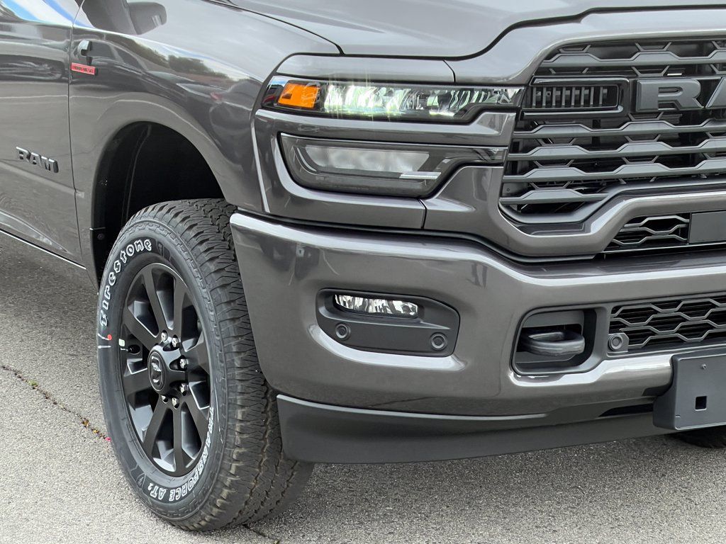 New 2026 RAM 3500 Big Horn AWD/4WD image 13