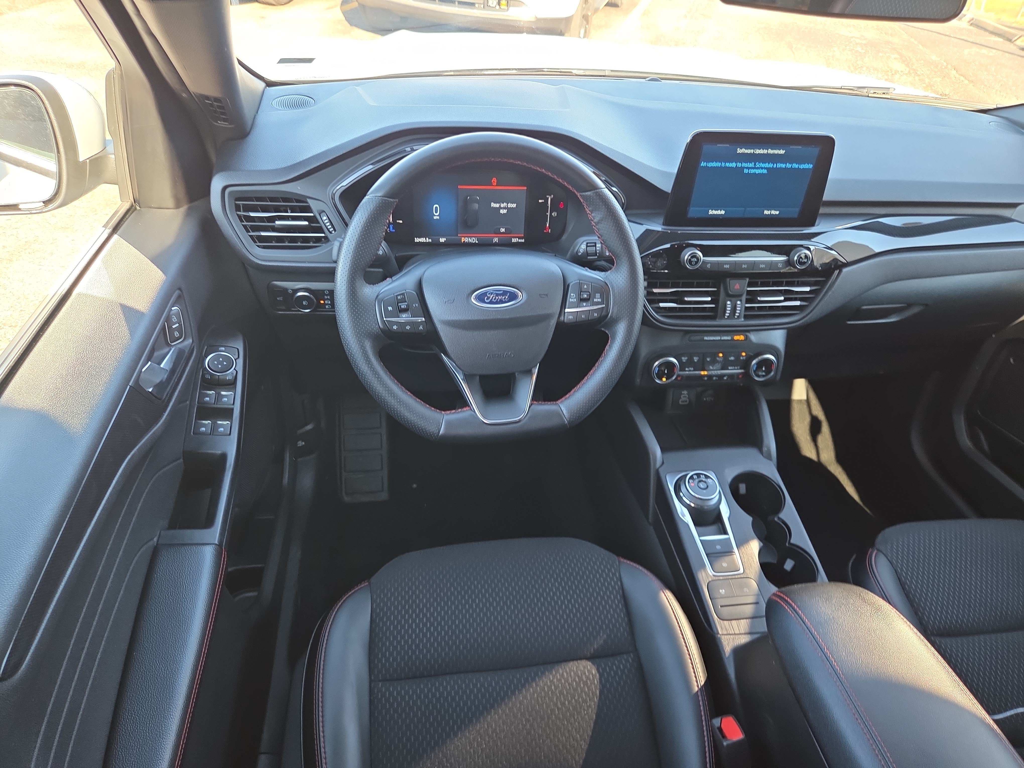 Used 2025 Ford Escape ST-Line Select AWD/4WD image 7
