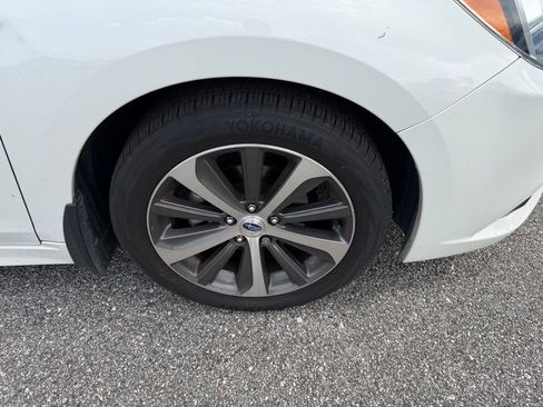 Used 2016 Subaru Legacy 2.5i Limited AWD/4WD image 4