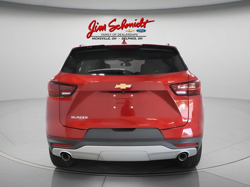 Used 2024 Chevrolet Blazer LT w/ Convenience Package FWD image 5