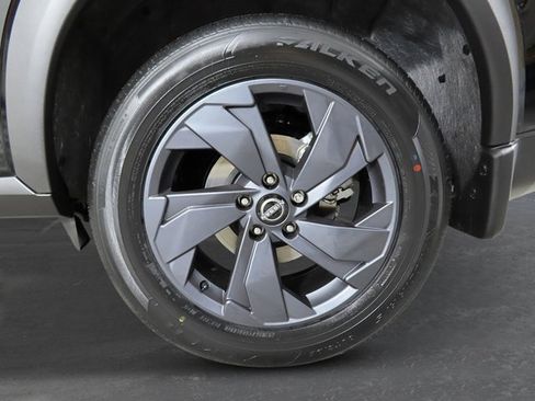 New 2026 Nissan Rogue SV image 10