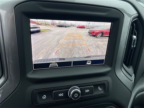 Used 2024 Chevrolet Silverado 2500 Custom w/ Custom Value Package image 21