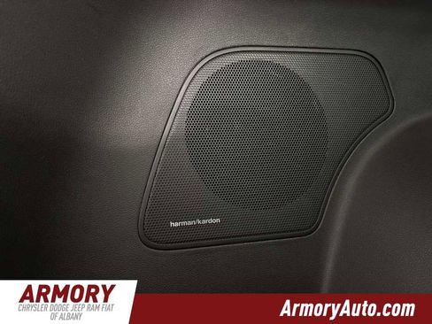 Used 2023 Hyundai Santa Fe Limited image 30