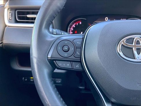 Used 2020 Toyota RAV4 Limited image 24