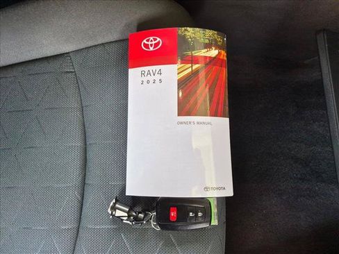 Certified 2025 Toyota RAV4 XLE AWD/4WD image 22