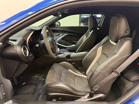 Used 2019 Chevrolet Camaro SS RWD image 16