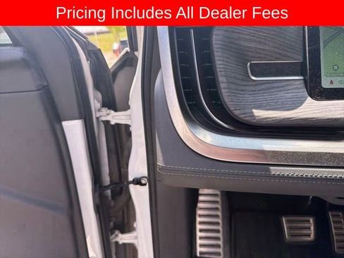 Used 2023 Rivian R1S Adventure AWD/4WD image 12