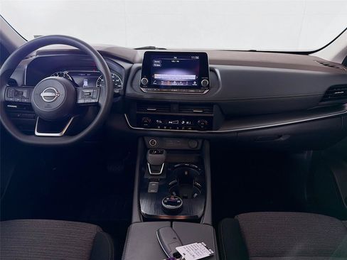 Used 2023 Nissan Rogue SV AWD/4WD image 21