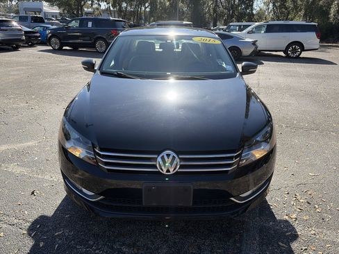 Used 2015 Volkswagen Passat 1.8T Limited Edition image 9
