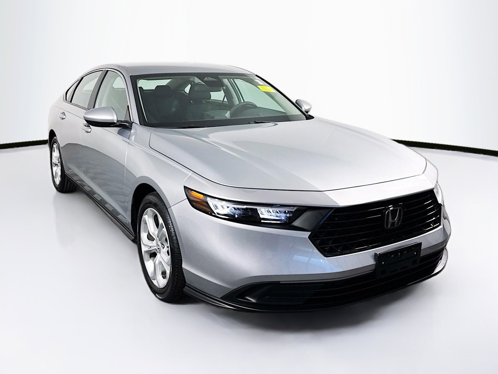 Used 2025 Honda Accord LX image 10
