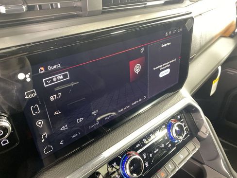 New 2025 GMC Sierra 2500 Denali w/ Denali Reserve Package image 15