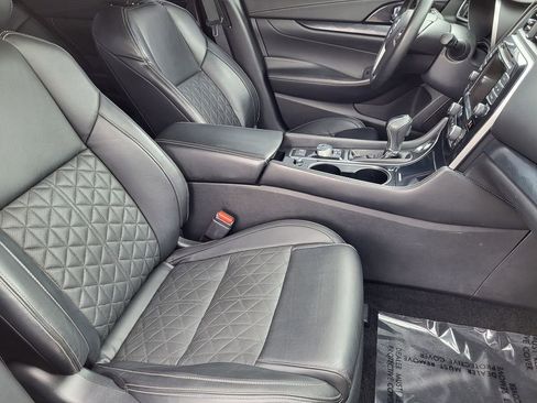Used 2019 Nissan Maxima Platinum w/ Sport Mat Group FWD image 5