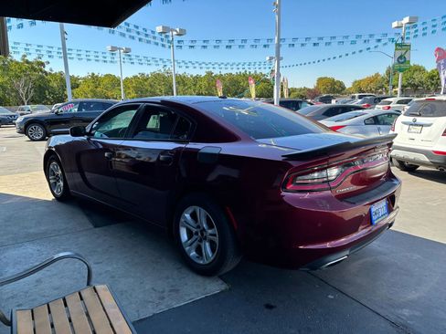 Used 2020 Dodge Charger SXT image 5