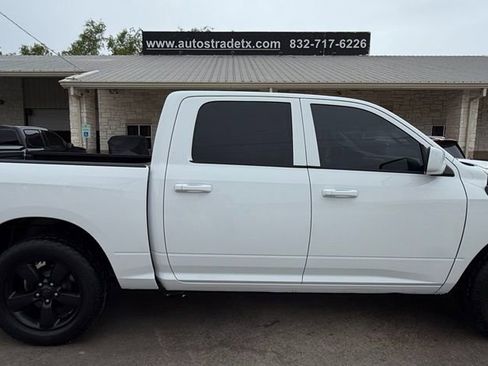 Used 2014 RAM 1500 Express RWD image 7