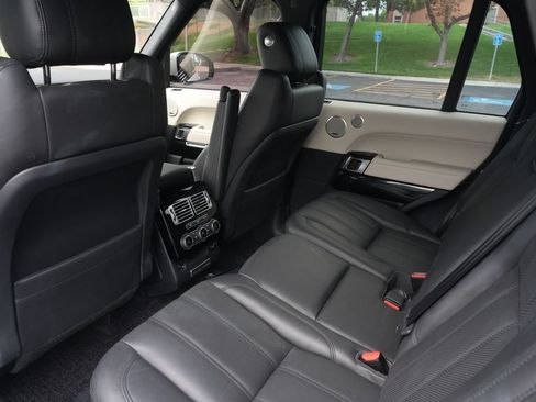 Used 2016 Land Rover Range Rover HSE AWD/4WD image 14