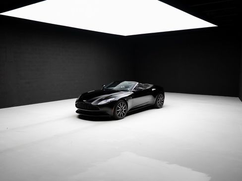 Used 2019 Aston Martin DB11 Volante RWD image 84