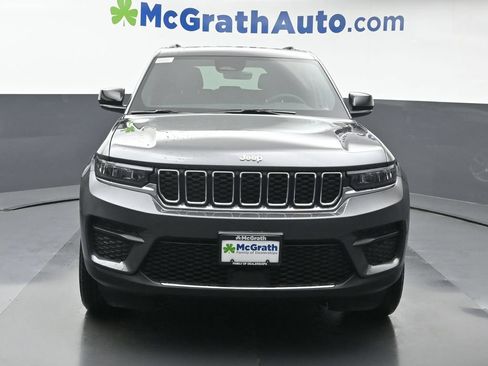 Used 2025 Jeep Grand Cherokee Laredo X w/ Luxury Tech Group I AWD/4WD image 5
