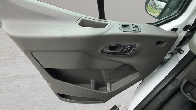 Used 2025 Ford Transit 250 Low Roof w/ Exterior Upgrade Package RWD image 18
