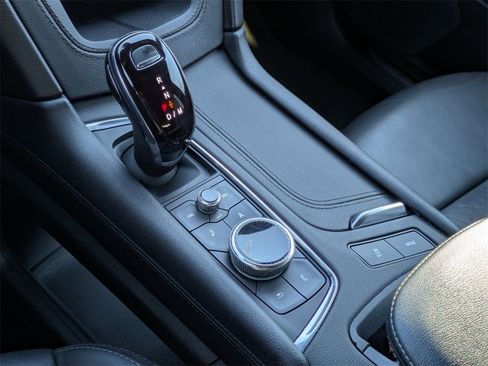 Used 2023 Cadillac XT5 Premium Luxury image 23