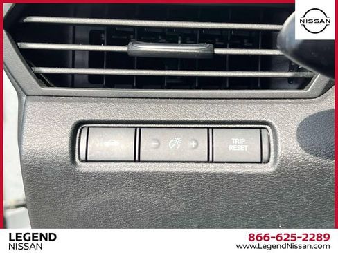 Used 2023 Nissan Altima 2.5 SV FWD image 21