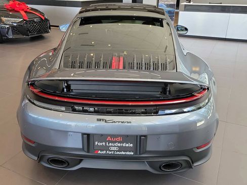 Used 2025 Porsche 911 Carrera RWD image 5