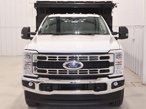 New 2025 Ford F350 XL w/ XL Chrome Package image 4