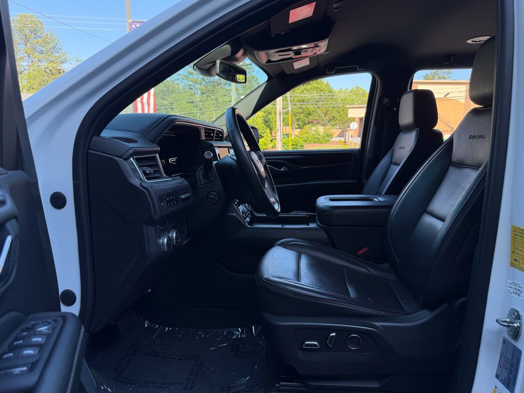 Used 2023 GMC Yukon Denali AWD/4WD image 25