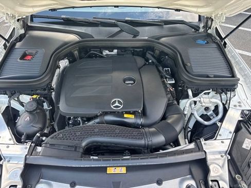 Used 2022 Mercedes-Benz GLC 300 4MATIC image 24