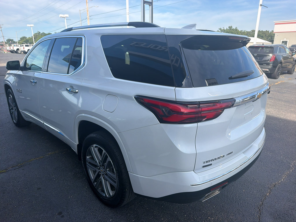 Used 2024 Chevrolet Traverse High Country AWD/4WD image 4