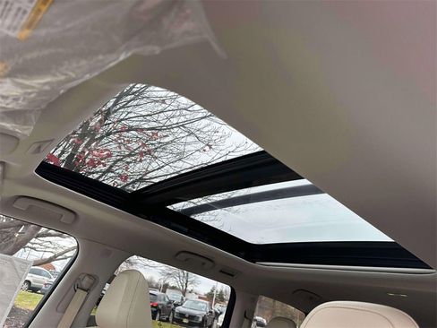 New 2025 Nissan Armada Platinum Reserve image 21