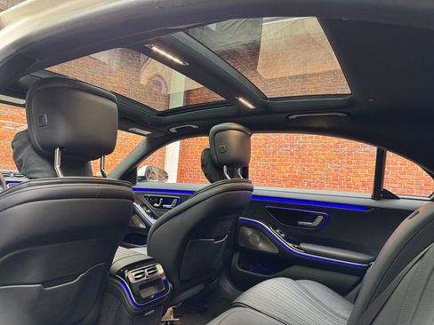 Certified 2022 Mercedes-Benz S 500 4MATIC image 3