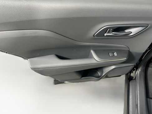 Used 2023 Toyota Crown XLE image 26