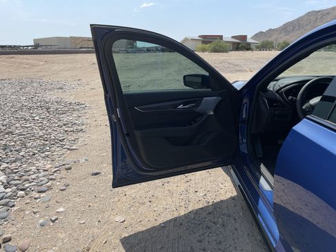 Used 2023 Cadillac CT5 V w/ Premium Package RWD image 12