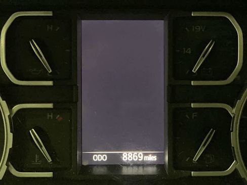 Used 2020 Toyota Tundra Platinum image 18