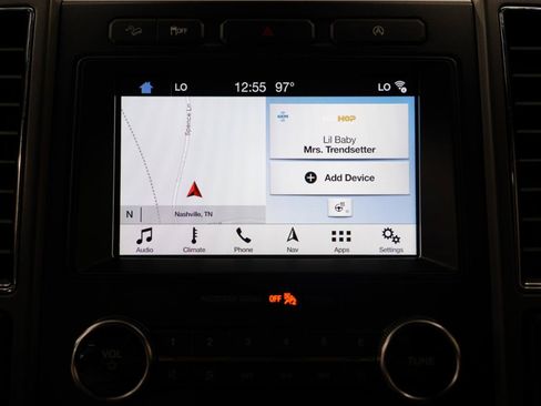 Used 2018 Ford Expedition XLT w/ Equipment Group 202A AWD/4WD image 18