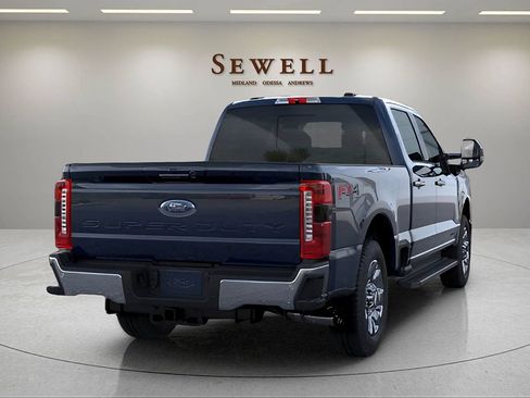 Used 2025 Ford F250 Lariat w/ Chrome Package AWD/4WD image 5