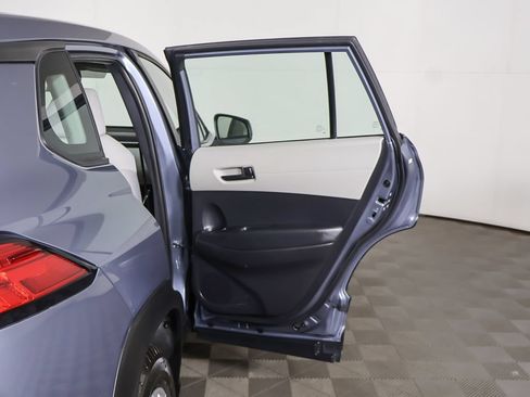 Used 2024 Toyota Corolla Cross L FWD image 18