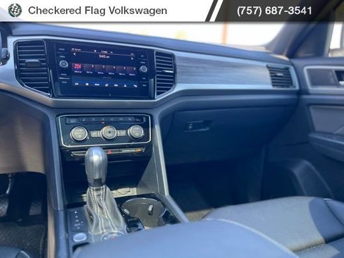 Used 2023 Volkswagen Atlas Cross Sport SE AWD/4WD image 34