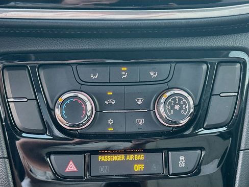 Used 2022 Buick Encore Preferred w/ Safety Package AWD/4WD image 15