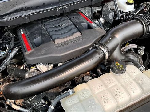 Used 2025 Ford F150 Raptor AWD/4WD image 34