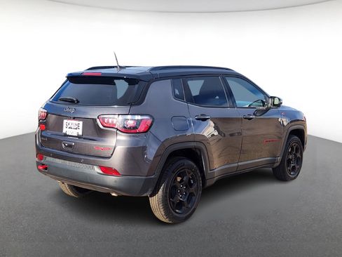 Used 2023 Jeep Compass Trailhawk image 3