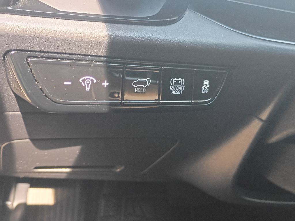 Used 2023 Kia Niro FWD image 15