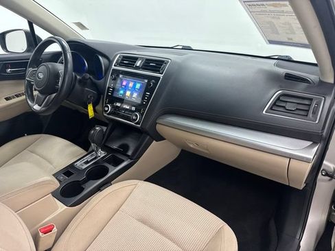 Used 2018 Subaru Outback 2.5i Premium AWD/4WD image 27