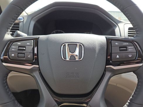 New 2026 Honda Odyssey Touring image 32