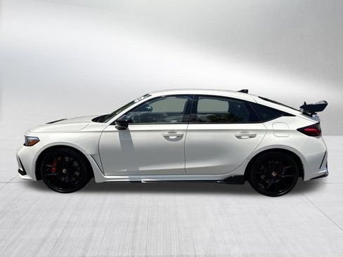 Used 2024 Honda Civic Type R image 9