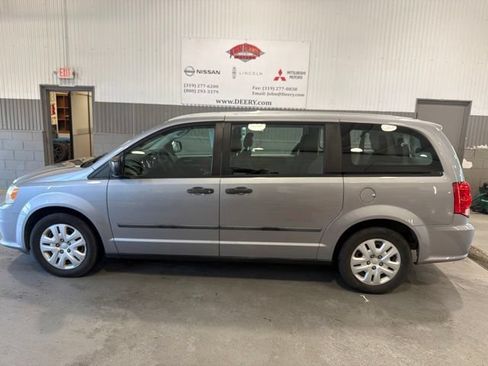 Used 2014 Dodge Grand Caravan American Value Package FWD image 7