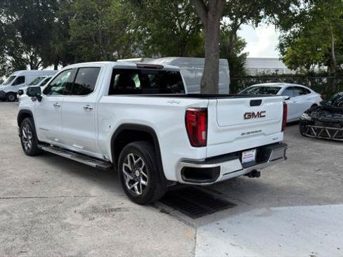 Used 2025 GMC Sierra 1500 SLT w/ SLT Premium Package AWD/4WD image 8